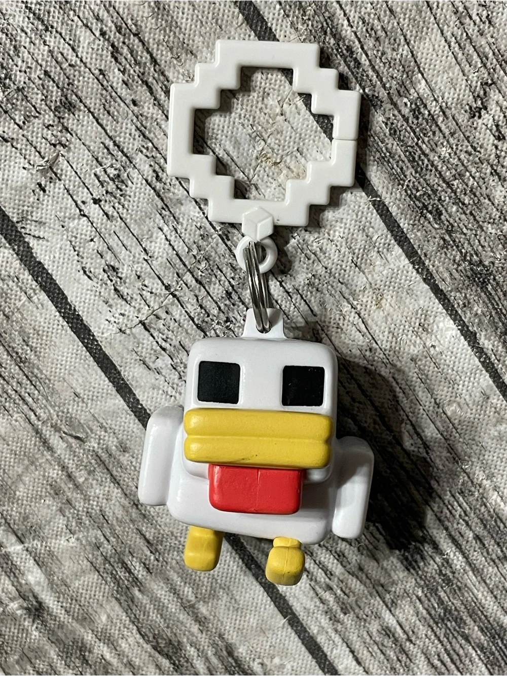 officially licensed Minecraft Series 1 Backpack Hanger featuring the blocky Chic